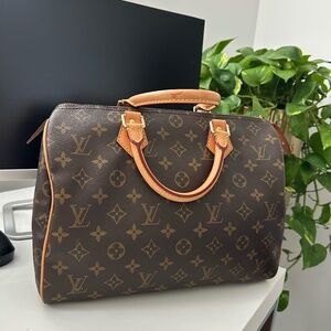 Louis Vuitton Monogram Speedy 30
